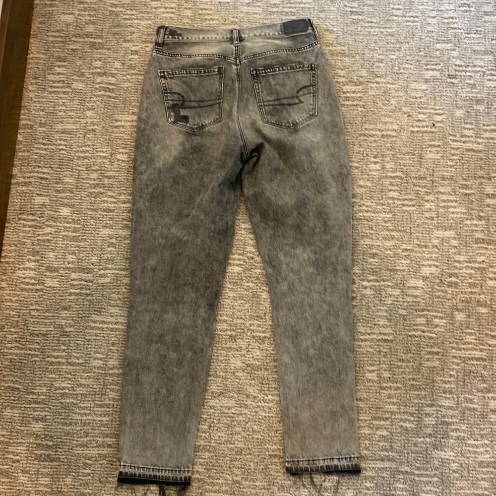American eagle mom jeans